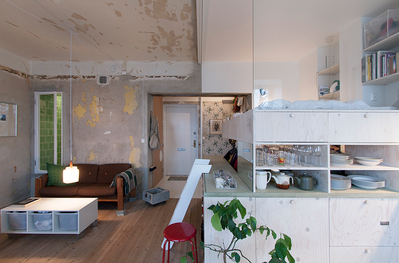 Illustration for article titled This Tiny Apartment Is Built Inside a 30-Year-Old Storage Unit